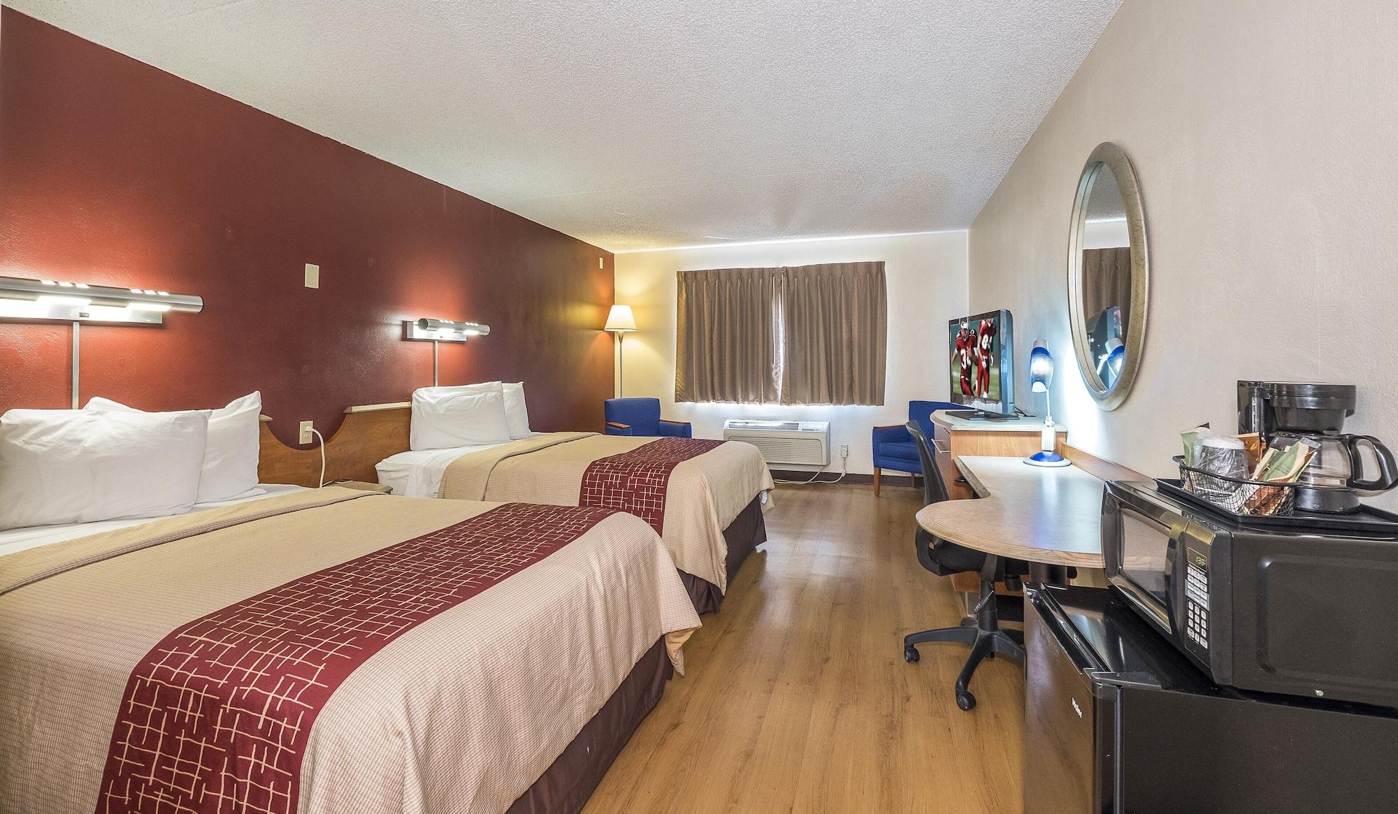 Red Roof Inn & Suites Cleveland - Elyria Kültér fotó