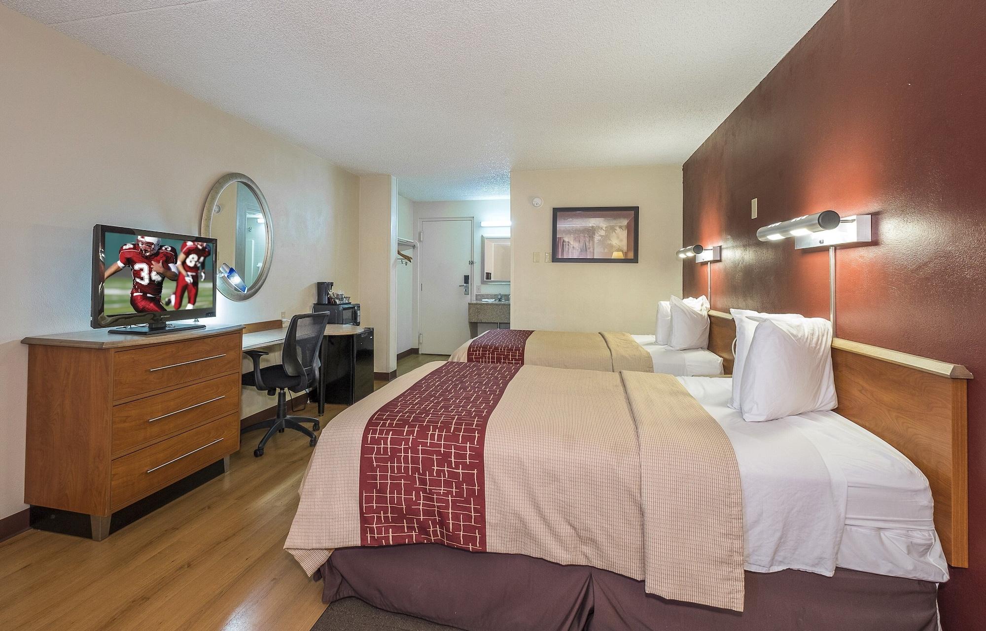 Red Roof Inn & Suites Cleveland - Elyria Kültér fotó