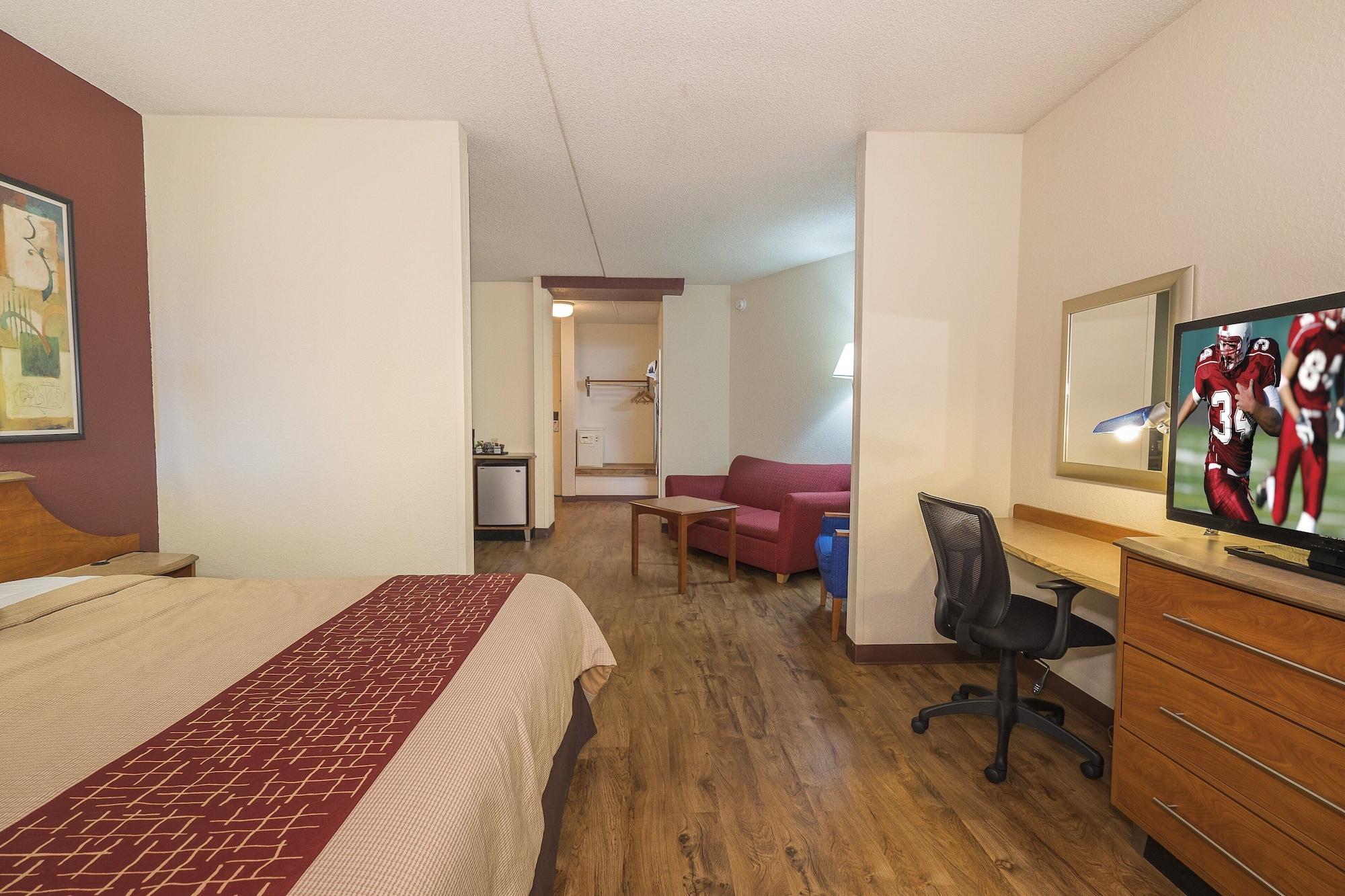 Red Roof Inn & Suites Cleveland - Elyria Kültér fotó