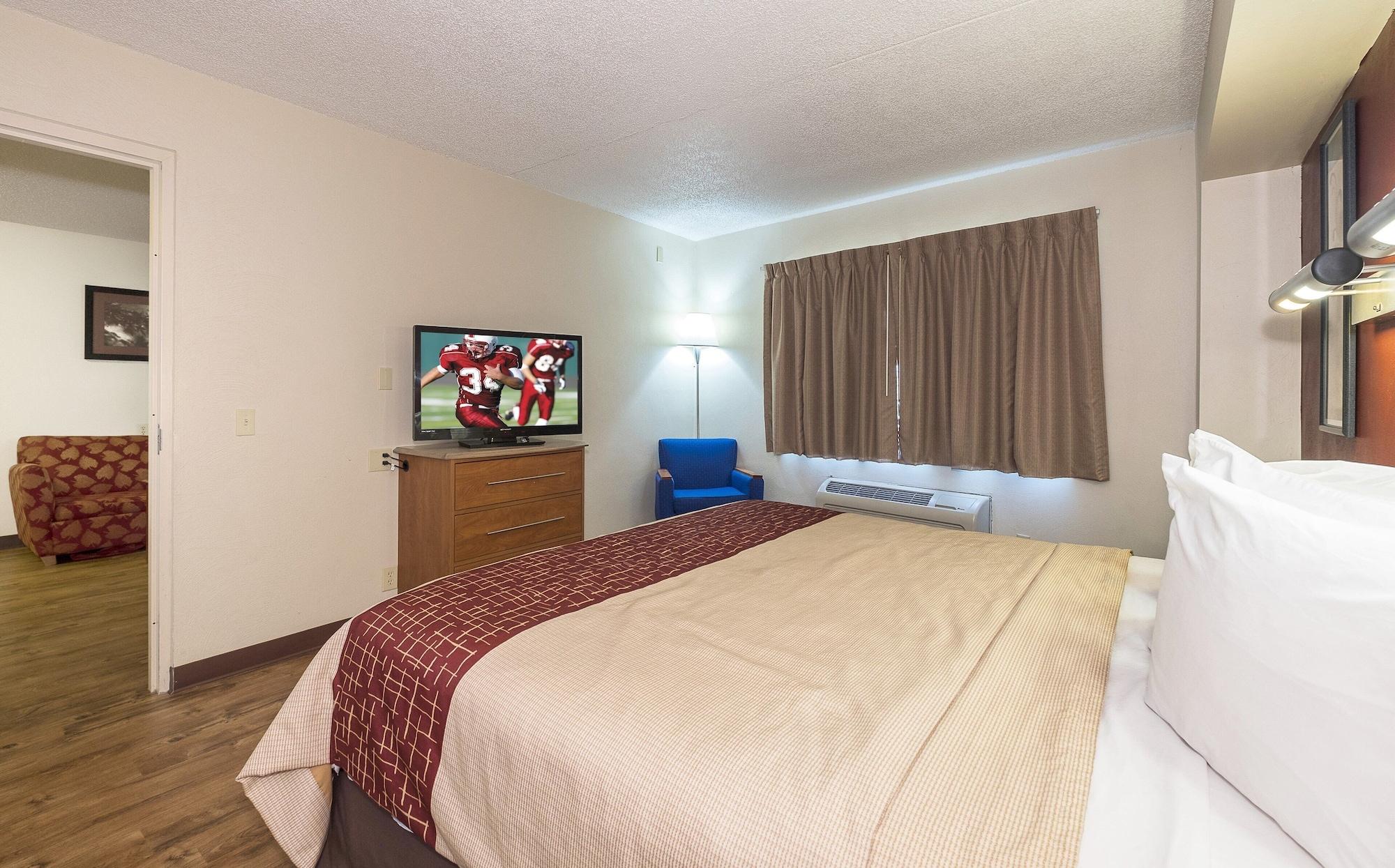 Red Roof Inn & Suites Cleveland - Elyria Kültér fotó