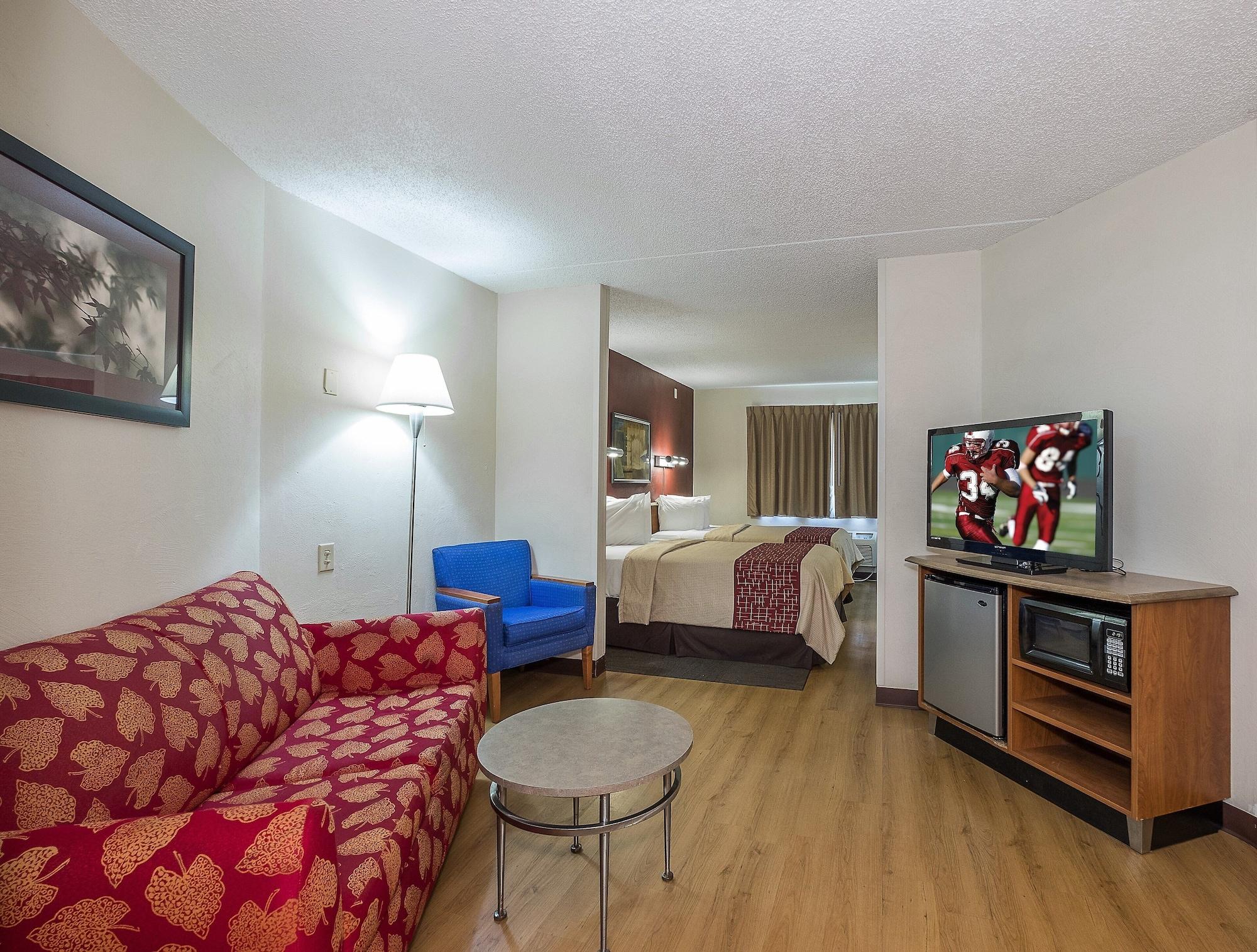 Red Roof Inn & Suites Cleveland - Elyria Kültér fotó